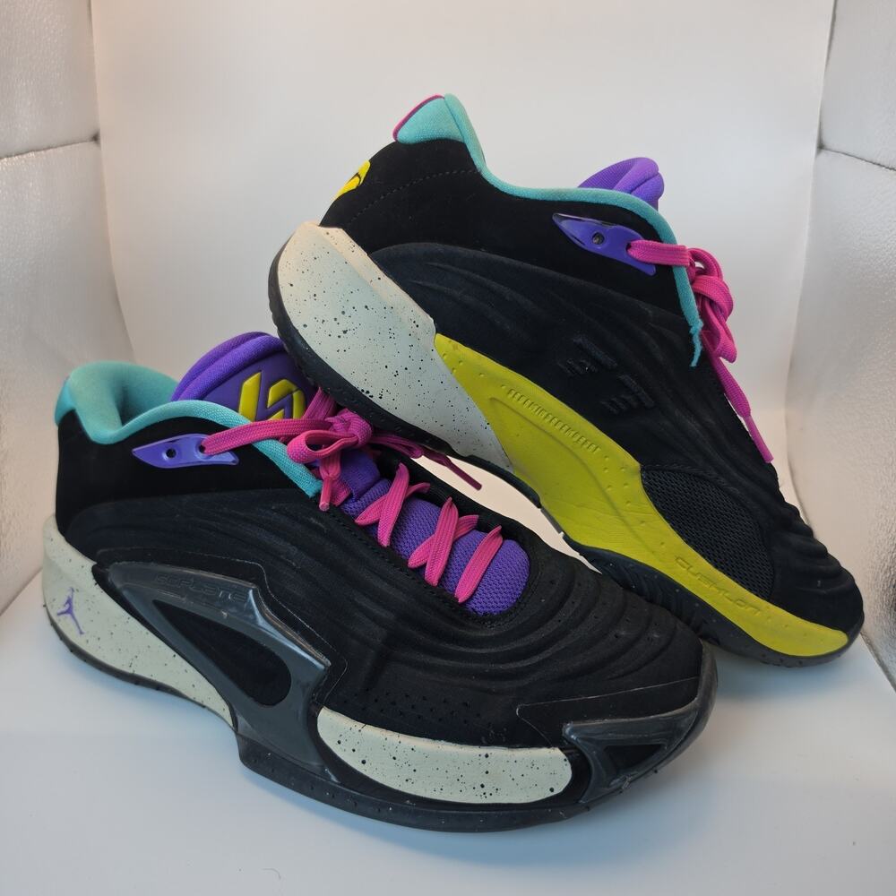 Jordan Luka 3 FQ1284-002 Men's Size 9 Black Pink Purple Basketball Shoes